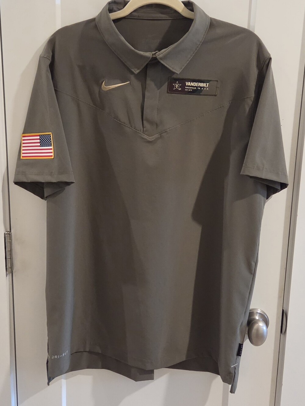 Nike Military Collection Vanderbilt University Snap-Button Polo Shirt - Large